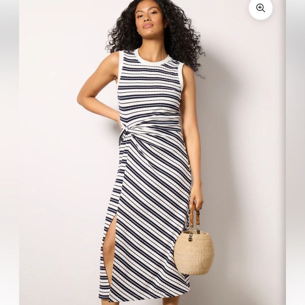Evereve Tie Waist Dress